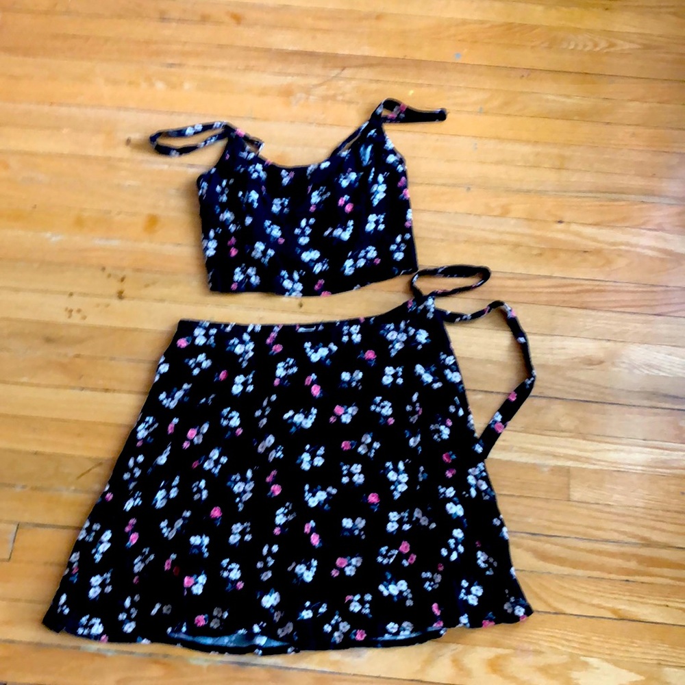 Hollister Skirt Set, Size M
